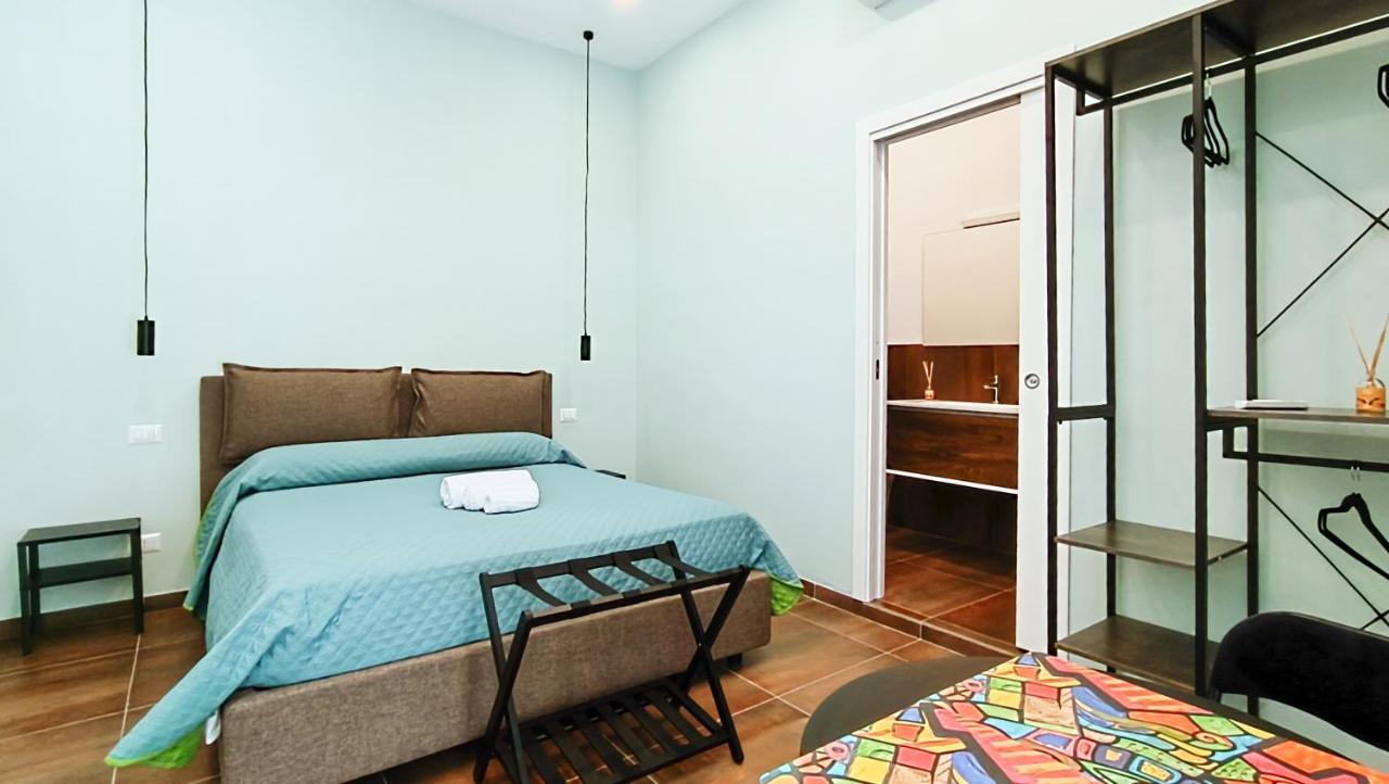 ナポリ Casa Calu Castel Sant'Elmo Bed & Breakfast エクステリア 写真