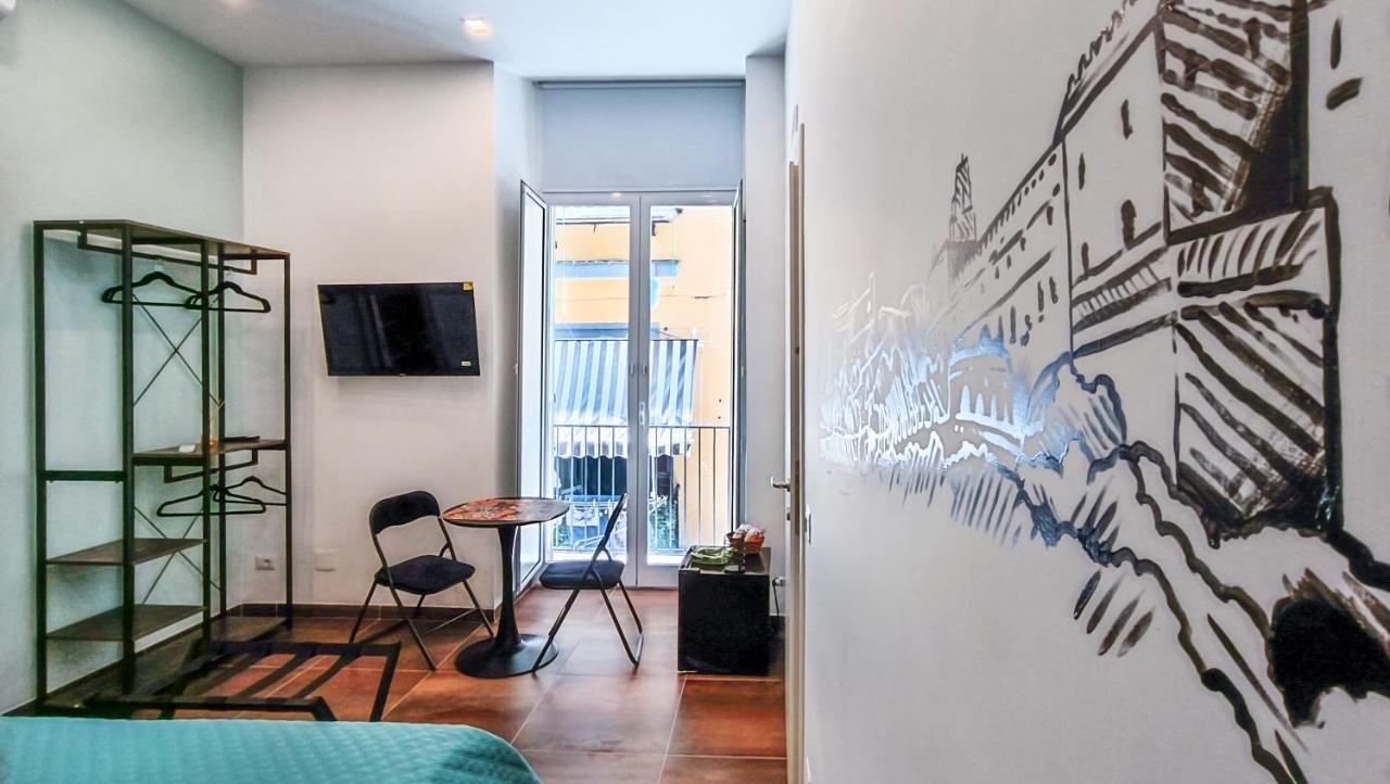 ナポリ Casa Calu Castel Sant'Elmo Bed & Breakfast エクステリア 写真